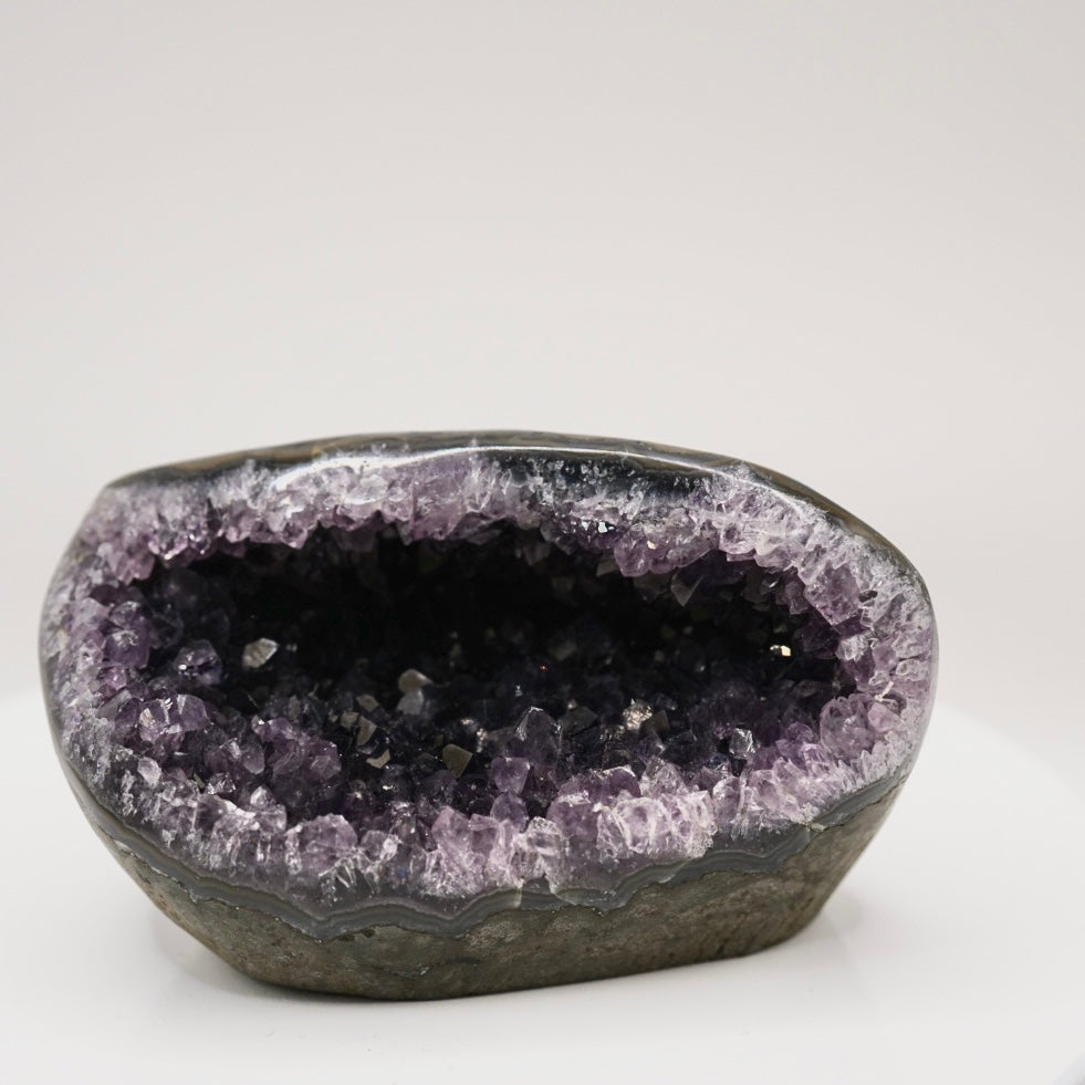 Amethyst Geode 30